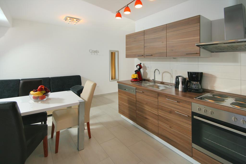 Apartmani Mane Trogir Exterior photo